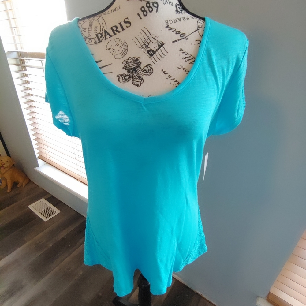 NWT New York & Company V-Neck Short Sleeve T-Shirt